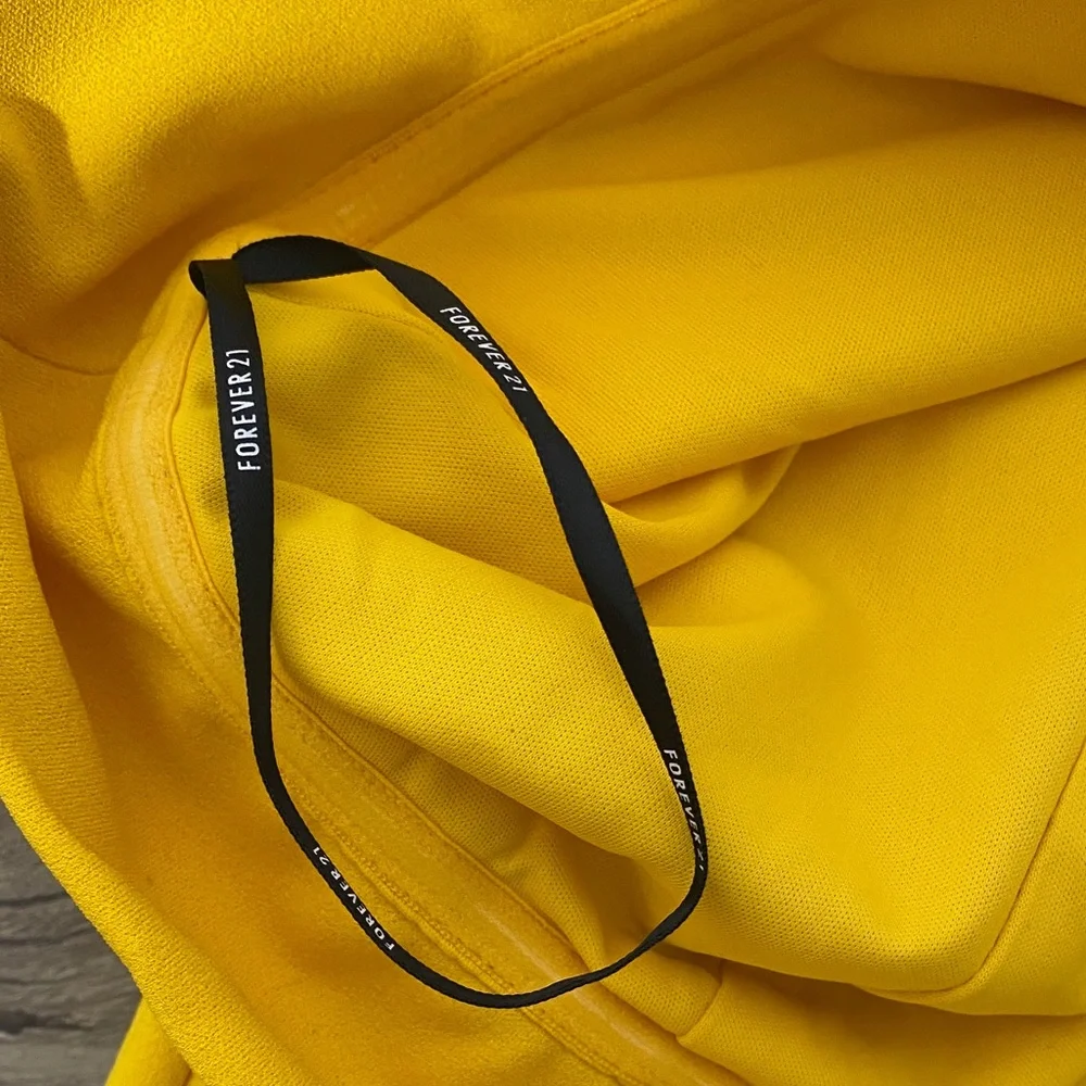 Forever 21 Yellow Strapless Romper - Picture 4 of 11